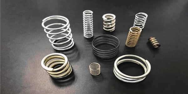 彈簧拉力與伸長量的關系